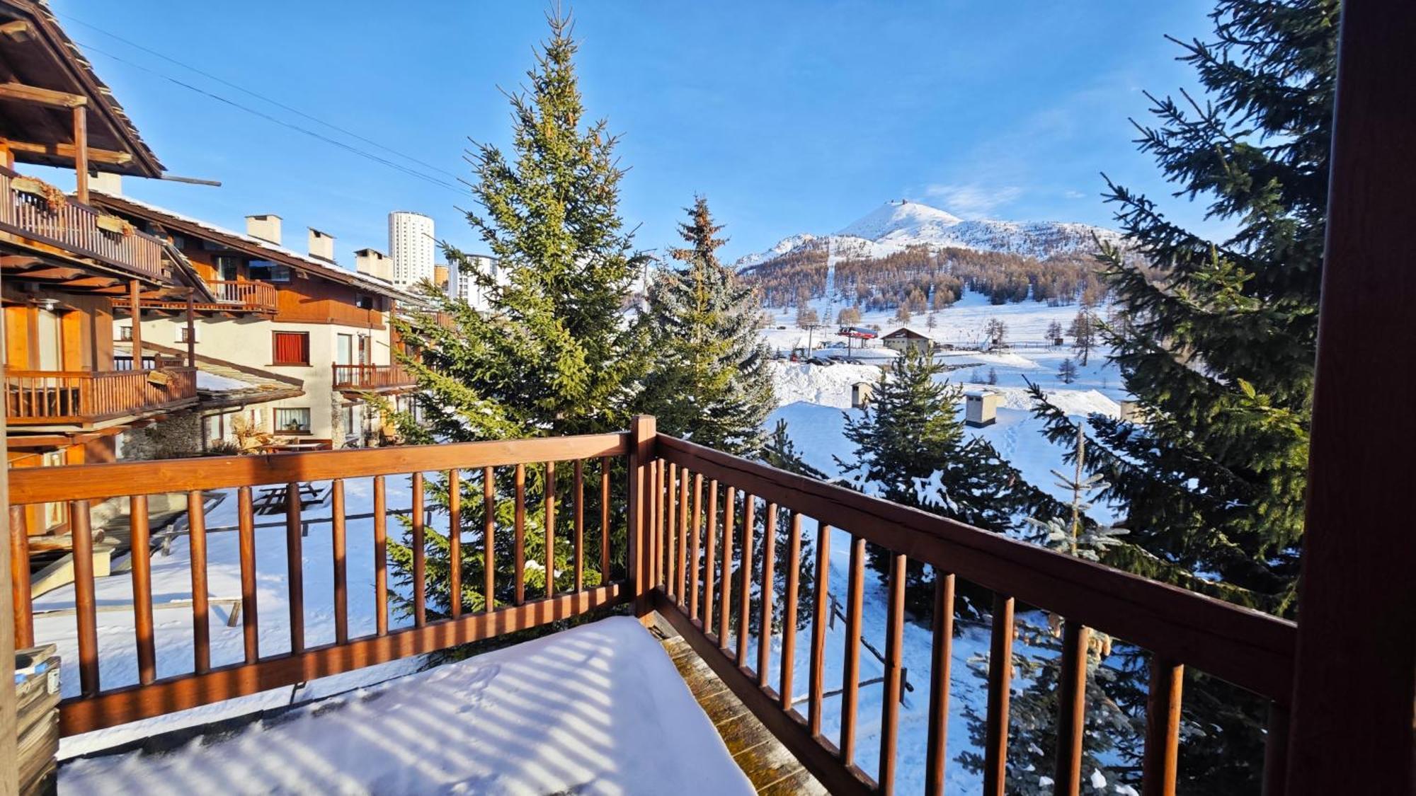Hostdomus - Imperial Chalet Villa Colle Colle Sestriere Екстериор снимка